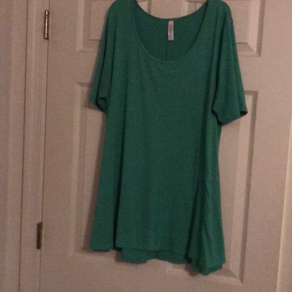 Lularoe perfect T